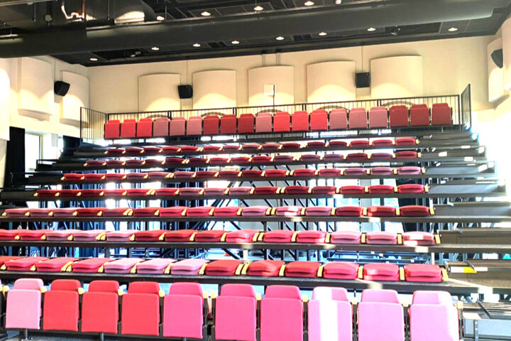 ETK licht - De Bernardus-Made-Theaterzaal-Fotografie COS be 02 ETK licht - De Bernardus-Made-Theaterzaal-Fotografie COS be 02